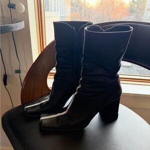 Vintage Vero Cuoio: Leather Boots with Trendy Reflector Strip